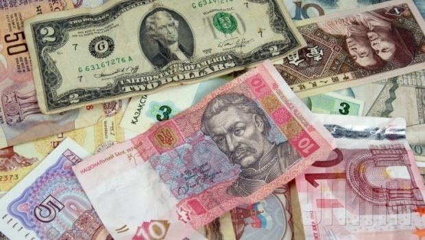 Верхньої межі курсу долара досягнуто, зараз треба зупинити падіння гривні – експерт
