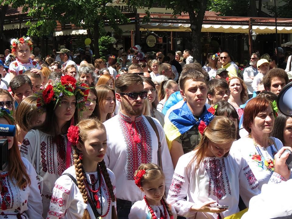 Марш вышиванок в Одессе (фото)