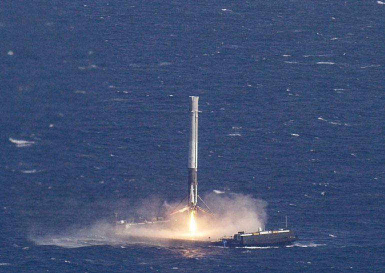 Видео неудачной посадки ракеты Falcon 9