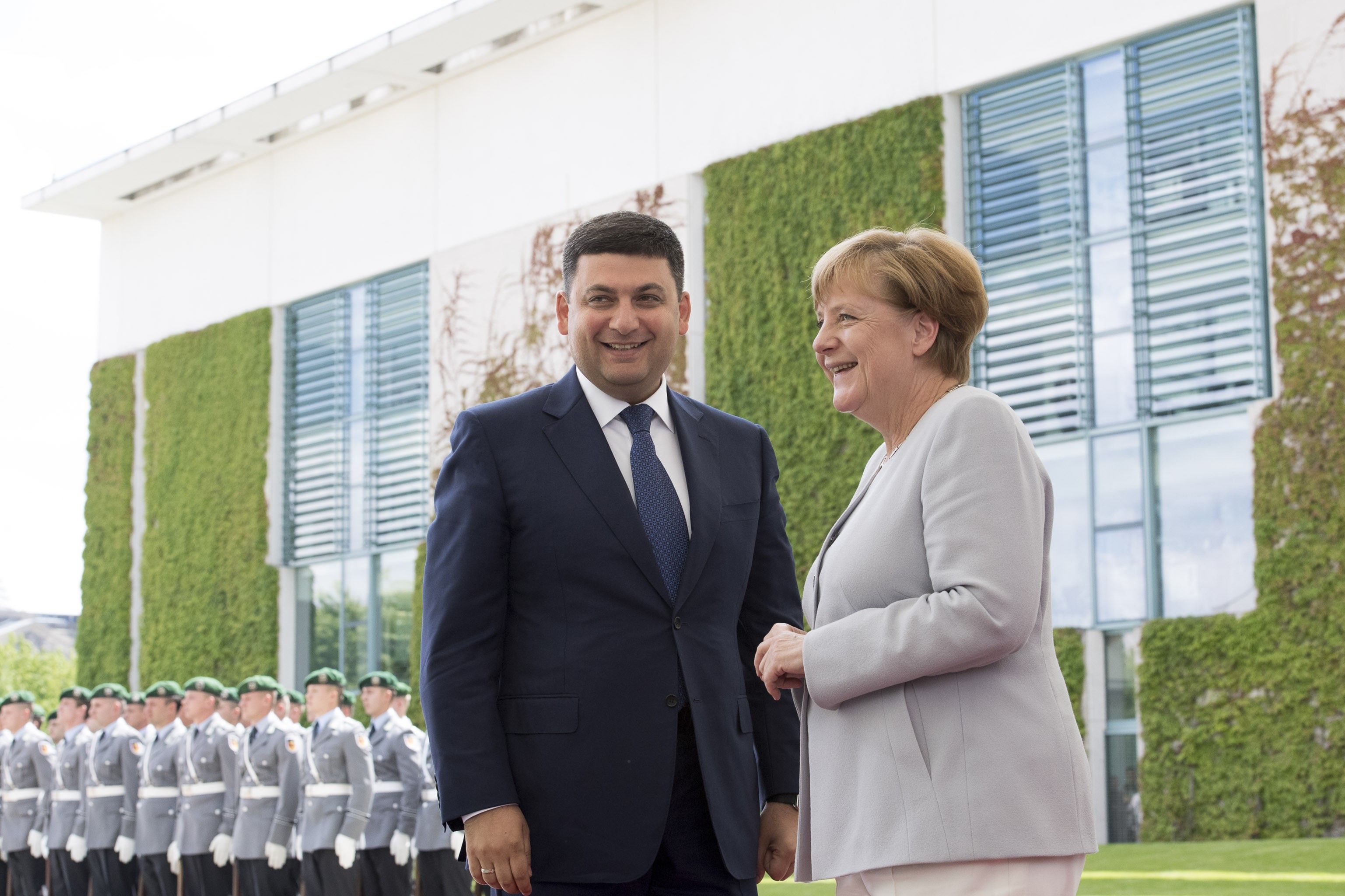 Украина и Германия проведут совместную экономическую конференцию в октябре