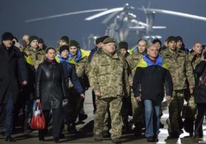 Зустріч звільнених українських полонених у Харкові