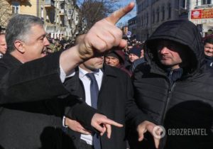 Порошенко налякав тітушок з “Нацдружин”