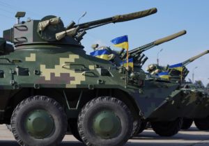 Порошенко передав ЗСУ понад 400 одиниць військової техніки