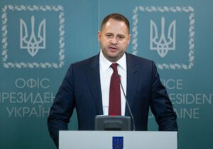 Керівник Офісу Зеленського де-факто легітимізував терористів ОРДЛО