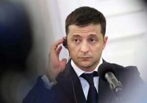 Німецькі ЗМІ про Зеленського: “Дивиться, як баран на нові ворота”