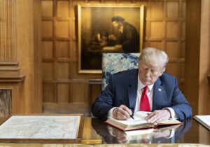 Дональд Трамп запустив свій сайт