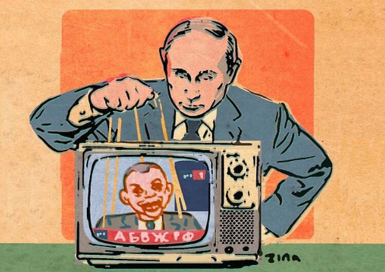 Телепропаганда в Росії. Як телевежі поступово стали телегарматами