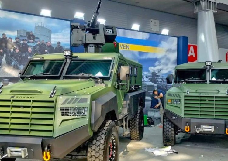 “Укроборонпром” домовився із Roshel про спільне виробництво бронемашин