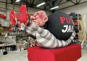 На Росії хочуть судити німецького скульптора-карикатуриста